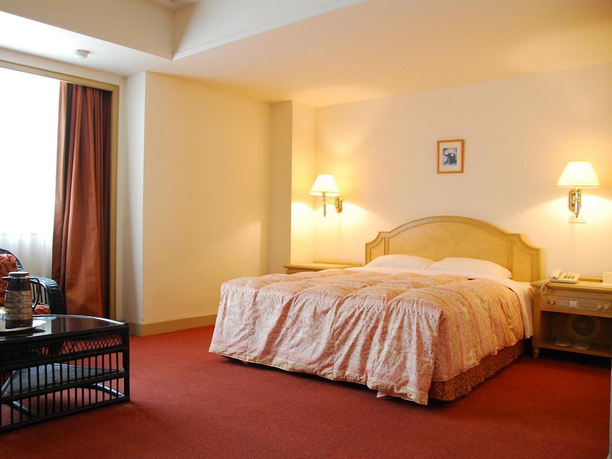 Hotel Flowers Тайпей Екстериор снимка