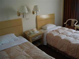 Hotel Flowers Тайпей Екстериор снимка